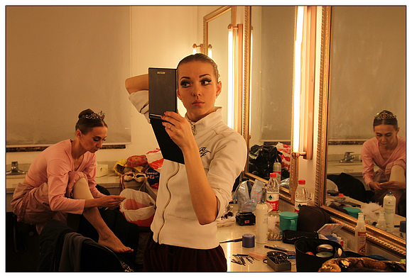 定格跳跃、旋转等动态瞬间