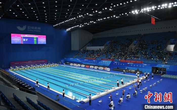 两岸青少年游泳精英赛杭州开赛 两岸选手共赴竞